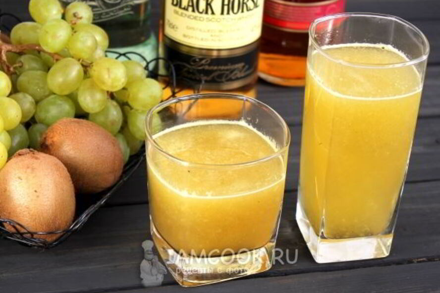 Рецепт коктейля из киви и винограда