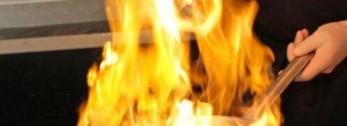 морская рыба фламбе с виски и грушей. Шаг 12