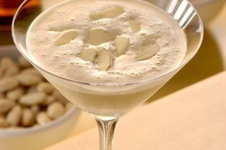 Рецепт яичного коктейля с виски