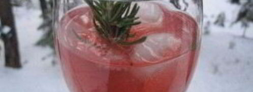 коктейль с клюквой и розмарином. Шаг 6