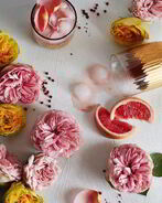 Розовый коктейль