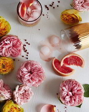 Розовый коктейль