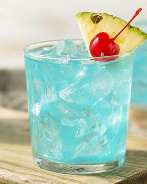 Водка с кюрасао