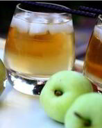Яблочно-имбирный коктейль