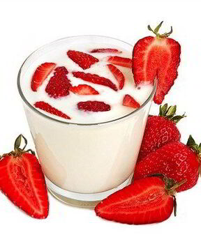 Клубника в ликере со взбитыми сливками