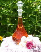 Розовый ликер