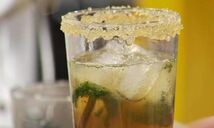 Безалкогольный карамельный коктейль Мохито