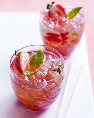 Безалкогольный клубничный мохито