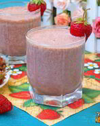 Клубнично-шоколадный молочный коктейль