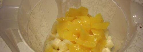 коктейль молочный с кусочками фруктов и шоколада. Шаг 9