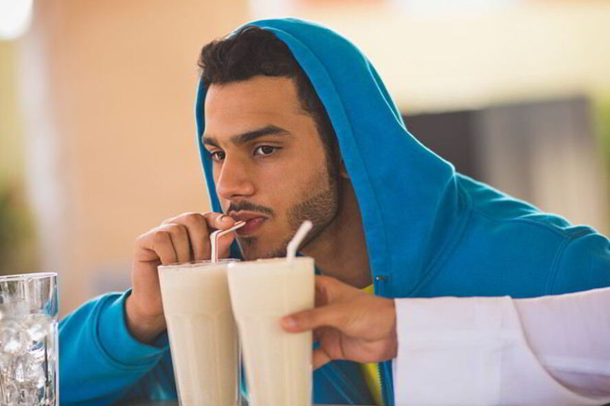 Рецепт молочно-яичного коктейль эгг ног