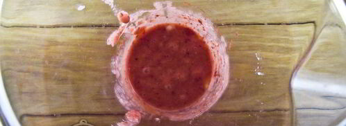 молочный коктейль с клубникой, бананом и мороженым. Шаг 4