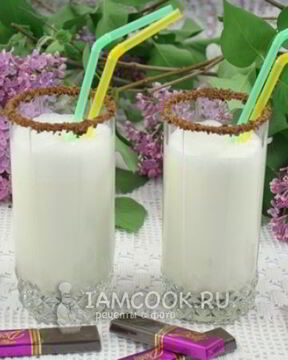 Молочный коктейль с мороженым