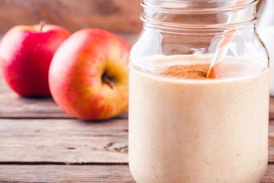 Рецепт освежающего молочного коктейля с яблоком