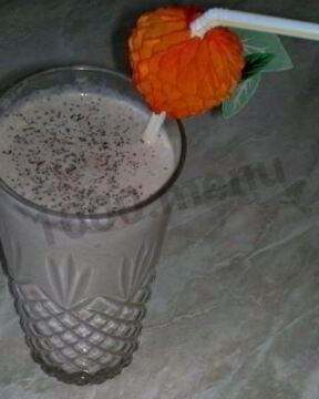 Шоколадный молочный коктейль с бананом