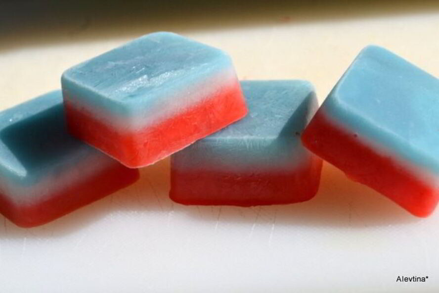 Рецепт цветного льда для молочных коктейлей