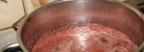 клубничный морс из клубники. Шаг 10