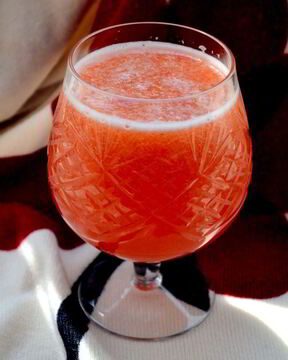 Морс из вишни и крыжовника