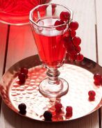 Домашняя наливка из красной смородины