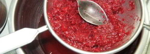 клюковка — клюквенная наливка. Шаг 4