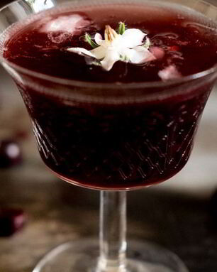 Крепленая наливка из кизила