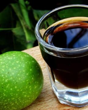 Настойка грецкого ореха на спирту