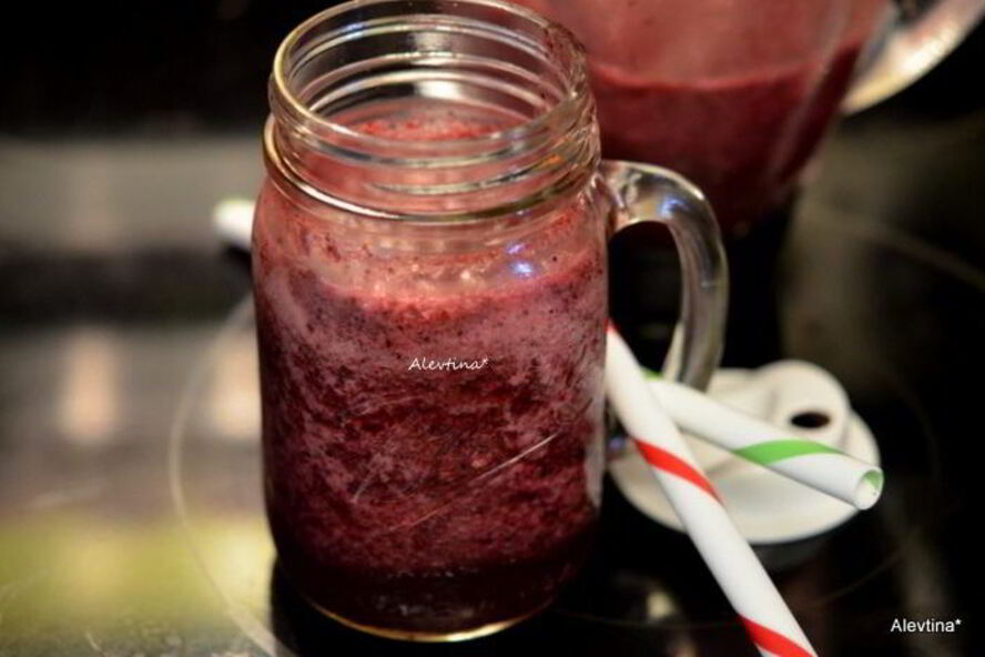 Рецепт гранатово-ягодного смузи