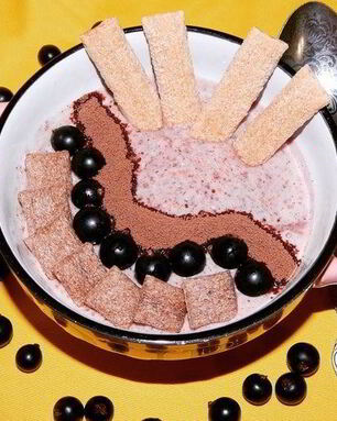 Малиновый смузи-боул