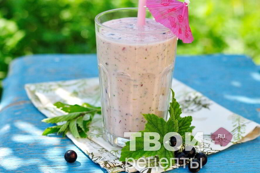 Рецепт смузей из черной смородины и мяты