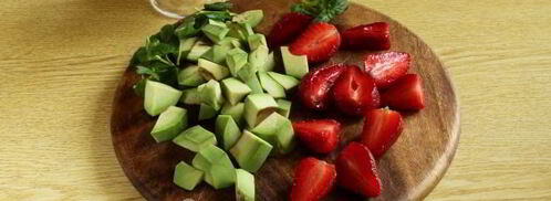 смузи с авокадо и клубникой. Шаг 5