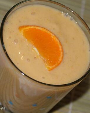 Смузи с хурмой и бананами