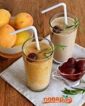 Смузи с тархуном и клубникой