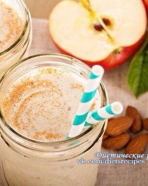 Яблочно-банановый смузи с корицей