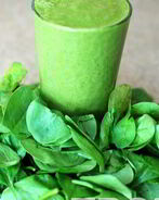 Сок из яблока моркови и шпината