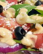 Греческий салат с пастой