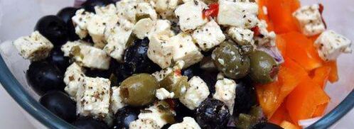 греческий салат с сыром фета. Шаг 6