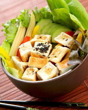 Греческий салат с тофу