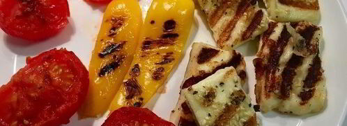 салат-гриль с сыром халуми по-гречески. Шаг 8