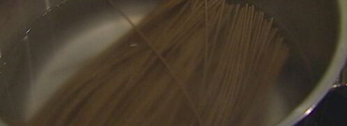 салат с гречневой лапшой. Шаг 7