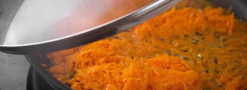 слоеный салат с горбушей и гречкой. Шаг 4