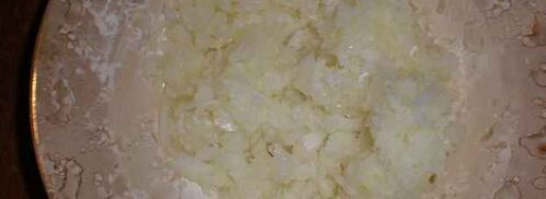 картофель в майонезе с ананасами и салатик свекла с сыром. Шаг 4