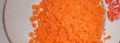 картофель в майонезе с ананасами и салатик свекла с сыром. Шаг 5