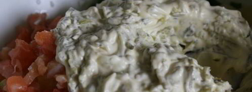 картофельный салат с красной рыбой и икрой. Шаг 6