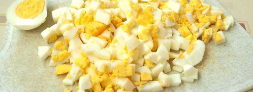 картофельный салат со щавелем и маринованными огурцами. Шаг 6