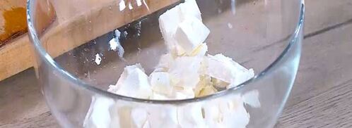 салат из молодого картофеля с редисом и заправкой из феты. Шаг 8