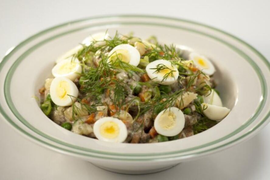 Рецепт оливье с говяжьей печенкой