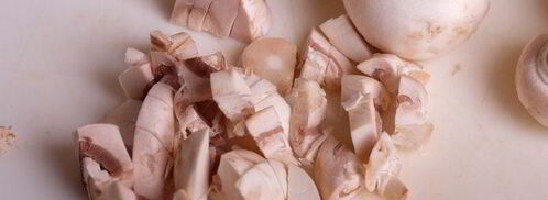 оливье с грибами. Шаг 3