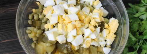 салат оливье с копченой скумбрией. Шаг 6