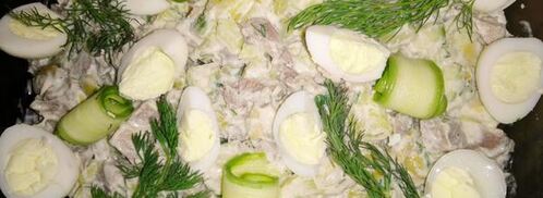 салат оливье с языком и свежим огурцом. Шаг 6