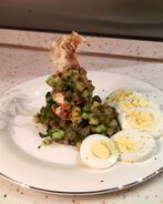 Вегетарианский оливье с сельдереем и горчичным соусом